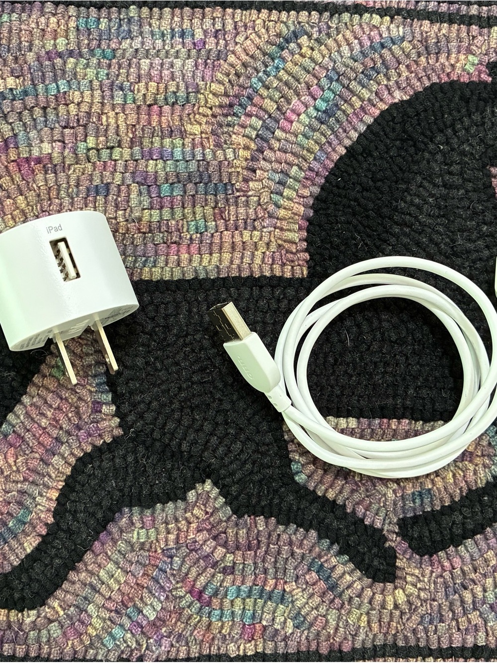 Apple White USB Power Adapter (Foldable Prongs)